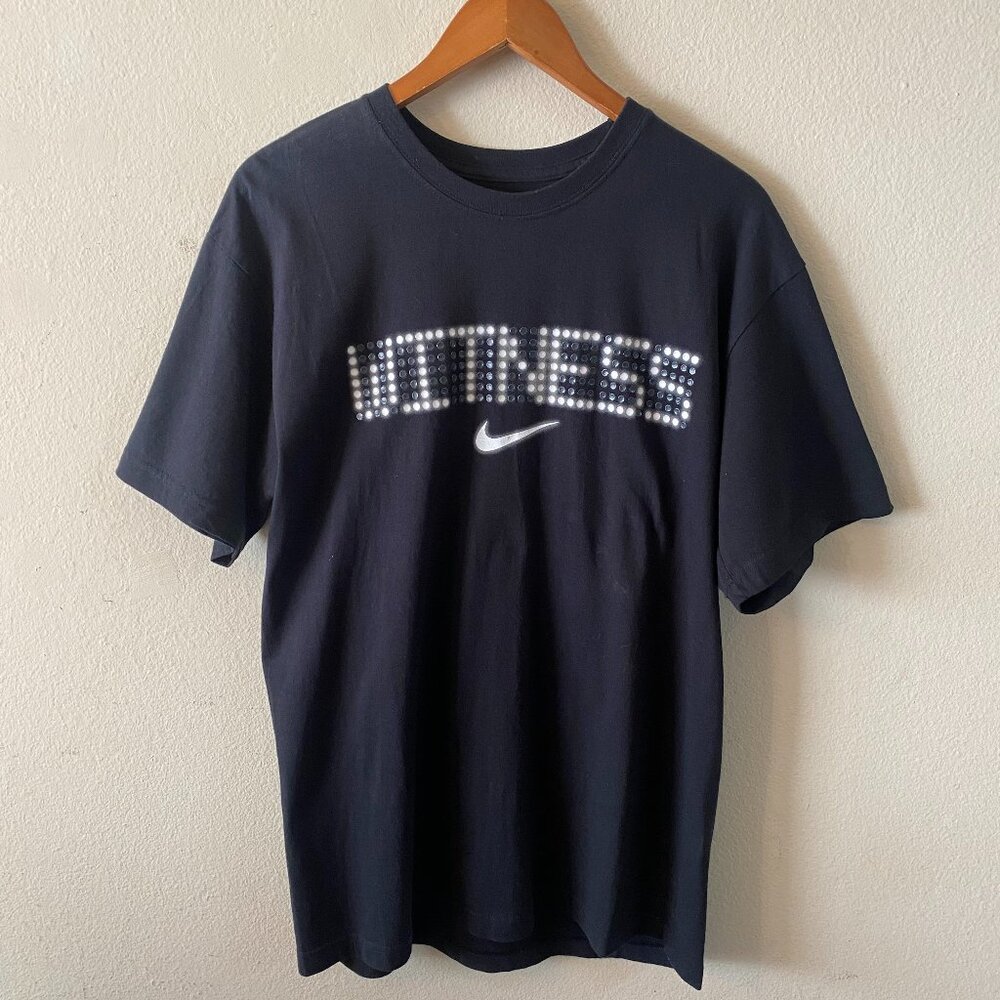 NIKE LEBRON JAMES "WITNESS" MEDIUM BLACK GRAPHIC T-SHIRT